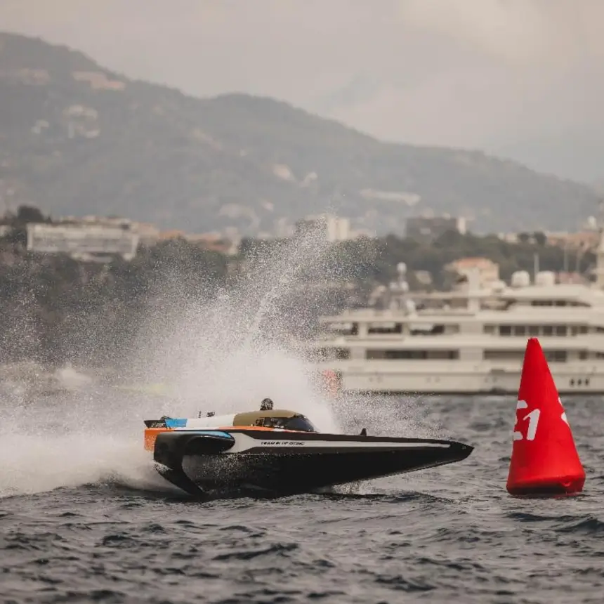 Virat Kohli’s Team Blue Rising Makes History with First E1 Victory in Monaco 3 Cricket star Virat Kohli’s Team Blue Rising wins