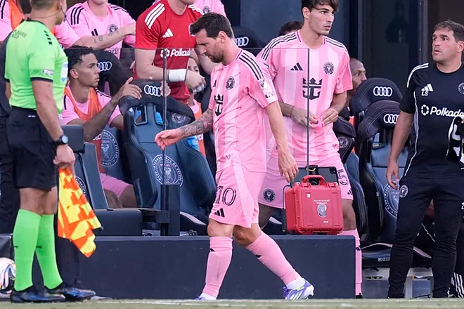 Lionel Messi Injury Timeline: Updates from Javier Mascherano and Inter Miami Players 5 Lionel Messi walks off in frustration after suffering an injury during the Inter Miami vs. Necaxa Leagues Cup 2025 match