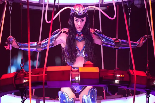 Katy Perry’s Legal Clash With Disabled Veteran Sparks Backlash: Is It About Principle or Power? 3 Perry has been criticized for his treatment of older people