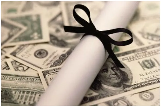 Federal vs Private Student Loans in 2025: Which Is Best for You? 1 Federal vs Private Student Loans in 2025
