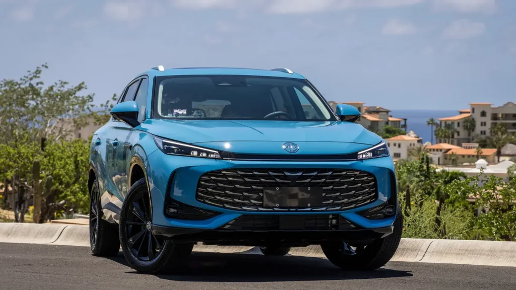 MG HS 2026: An SUV for Worry-Free Road Enjoyment 3 MG HS 2026